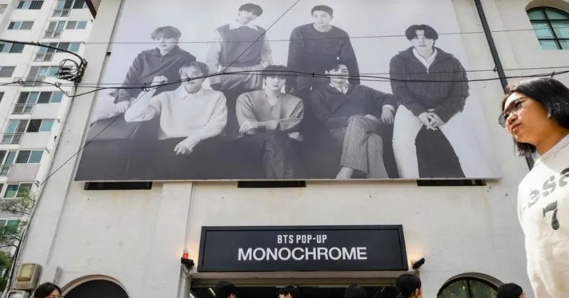Antusias ARMY Kunjungi BTS Pop-Up: Monochrome Korea, Kini Hadir di Jakarta