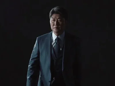 Song Kang Ho, pemeran utama dalam drama Korea terbaru, Uncle Samsik. Foto : Instagram/song.kang.ho