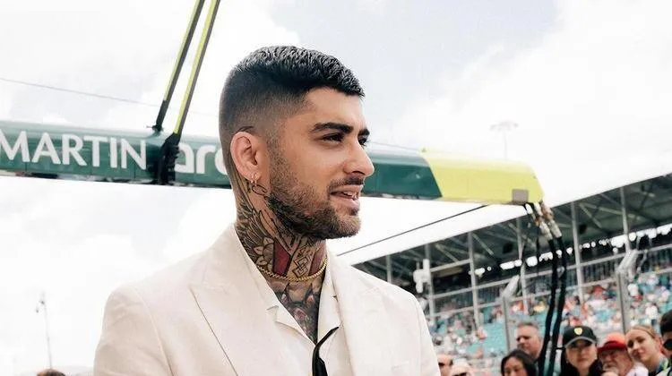 Cerita Zayn Malik Dikira Penipu saat Main Tinder