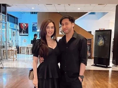 Kevin Aprilio dan Vicy Melanie mengumumkan calon buah hati mereka. Foto : Instagram/kevinaprilio