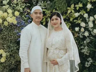 TASYAKURAN: Potret Kaesang Pangarep dan istrinya, Erina Gudono yang sedang hamil. Foto: Instagram/erinagudono