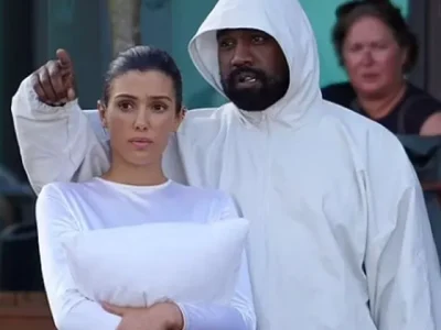 istri Kanye West, Bianca Censori, selalu menjadi pusat perhatian dalam hal berpakaian. (Foto: Focus Tuscany/BackGrid)
