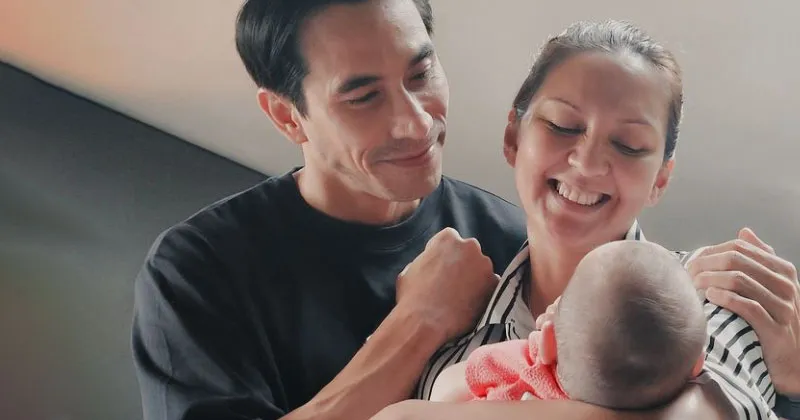 Darius Sinathrya dan Donna Agnesia Punya Anak Lagi?