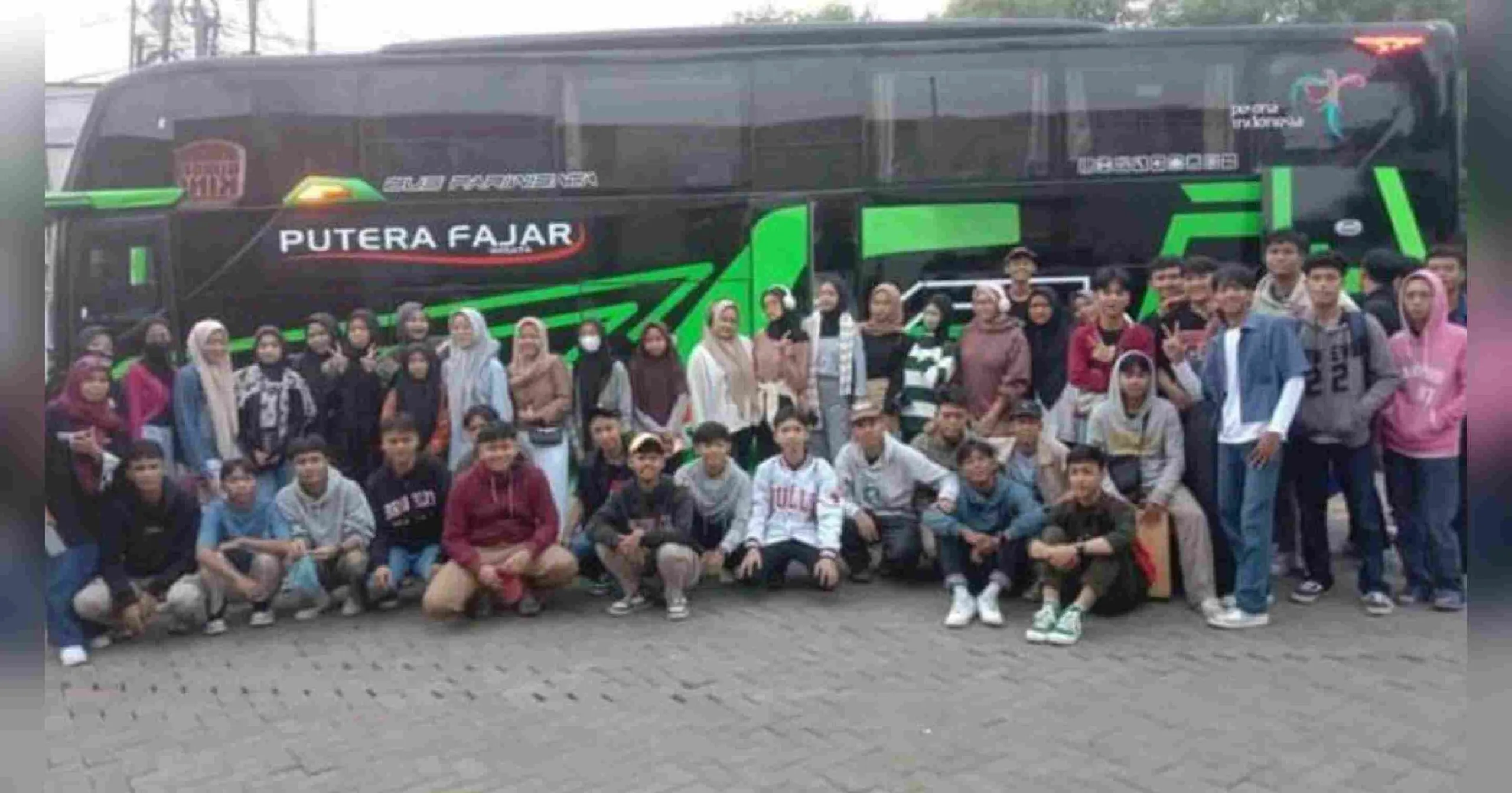 Bus Pariwisata Pelajar SMK Alami Kecelakan Maut di Subang
