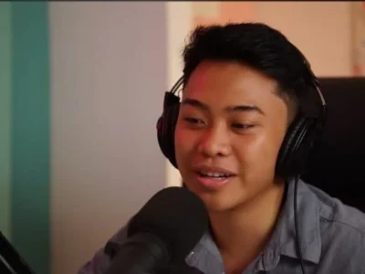 Anak mantan Wakil Bupati Cirebon, Ramadhani Purwadisastra ingin mendonasikan hasil duet tinju ke keluarga Vina. (Foto: Youtube/Britten Agatha)