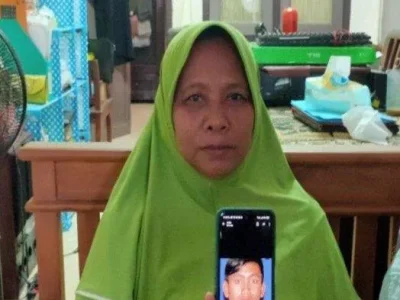 Ibunda Pegi Setiawan alias Perong, Kartini, angkat bicara soal kasus Vina Cirebon. Foto : eki yulianto/tribunjaba