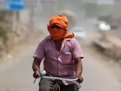 PANAS EKSTREM: Kota Delhi, India mencatat suhu tertinggi sepanjang masa, sebesar 52,9 derajat Celcius pada hari Rabu (29/5). (Foto: Reuters/Anushree Fadnavis)