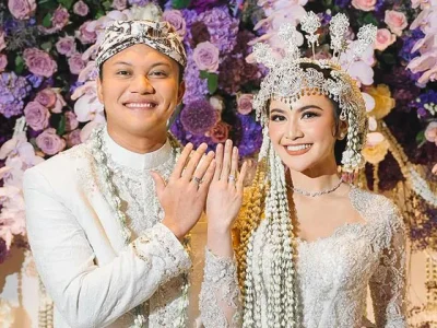 SAH: Rizky Febian dan Mahalini resmi menikah. Foto: Dok. BrideStory/Instagram @mahaliniraharja