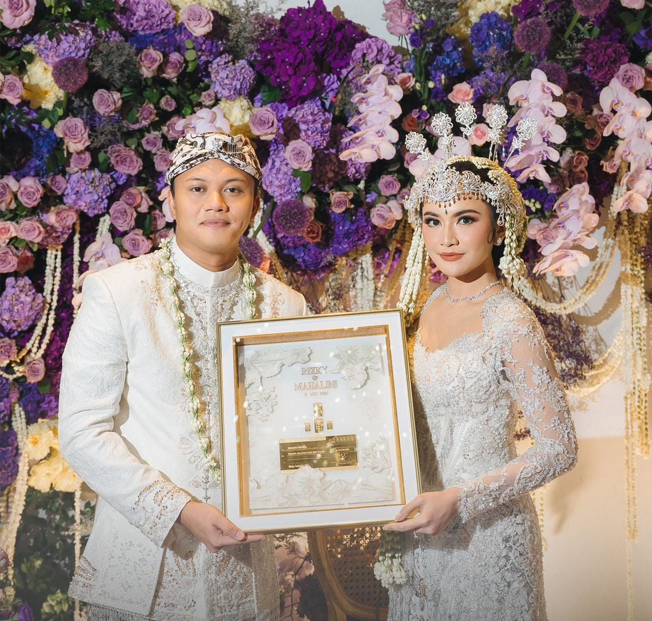SAH: Rizky Febian dan Mahalini resmi menikah pada Jumat (10/5). (Foto: Instagram/rizkyfbian)
