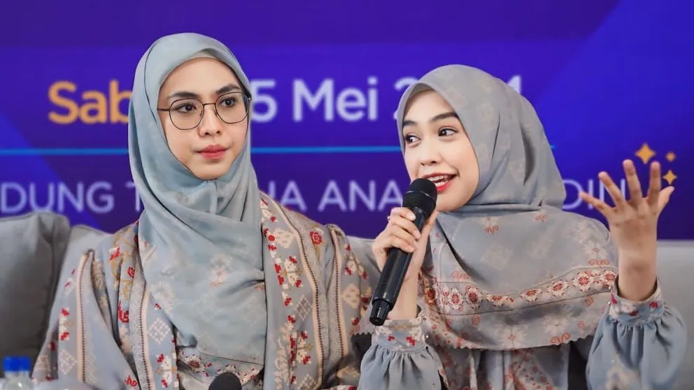 Impian Tercapai! Oki Setiana Dewi dan Ria Ricis Bangun TK