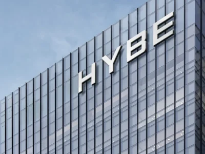 HYBE siap tunjuk kandidat baru untuk gantikan posisi Min Hee Jin sebagai CEO ADOR. Foto: Dok. HYBE