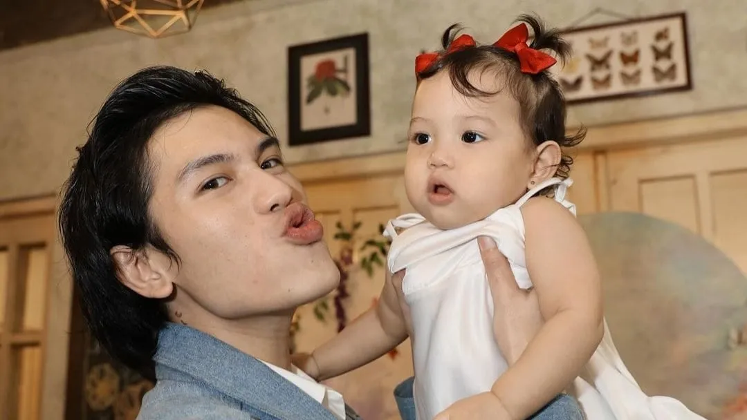 Julian Jacobs Buat Dekorasi Sendiri, Rayakan Ultah Anak