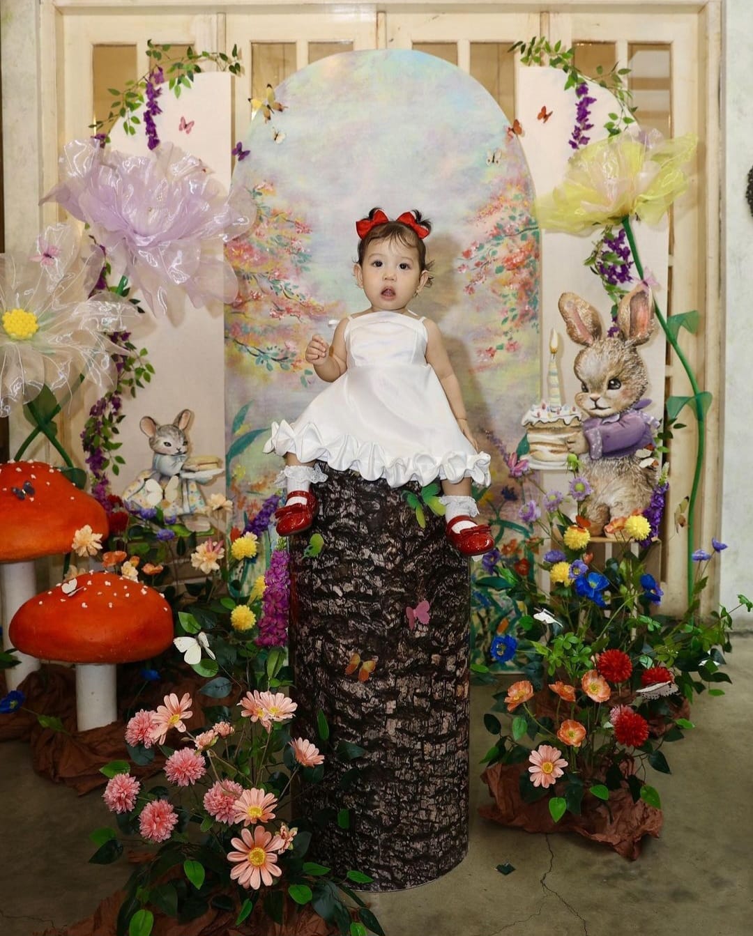 Hasil dekorasi buatan Julian Jacob dan istrinya untuk perayaan ultah sang anak. Foto: Dok. Instagram @mariaeka_
