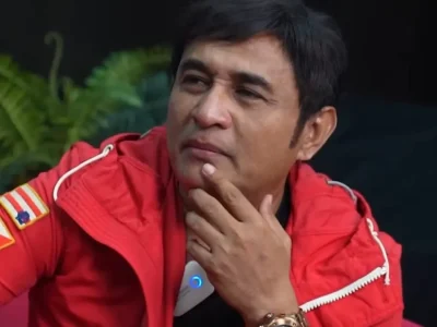 Jeremy Teti ungkap penyebab dirinya menderita batu ginjal sebanyak empat kali. Foto: Dok. YouTube Melaney Ricardo