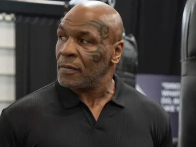 Mike Tyson alami keadaan darurat karena sakit mendadak saat di pesawat. Foto: Dok. Instagram @miketyson