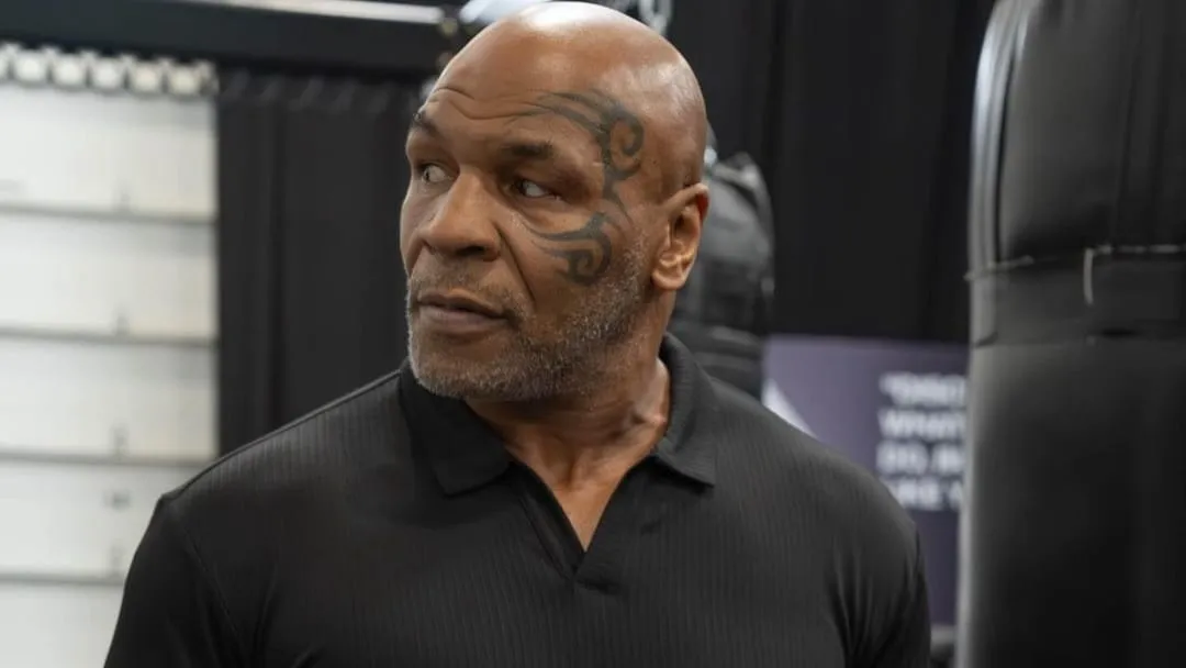 Mike Tyson Alami Kondisi Darurat Karena Sakit saat Di Pesawat