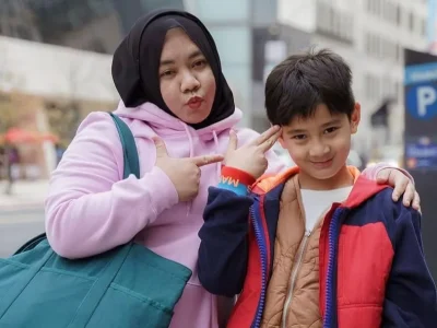 Raffi Ahmad ungkap Mbak Lala akan segera pensiun jadi pengasuh Rafatha. Foto: Dok. Instagram @shela_lala96