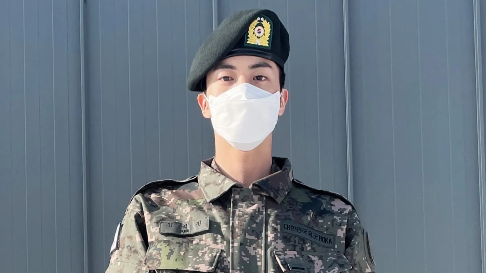 ARMY Bersiap! Jin BTS Selesai Wamil Bulan Depan