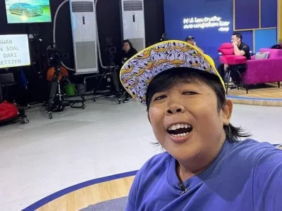 Adul membantah jika dirinya alami kebutaan. Foto : Instagram/adulkhan83