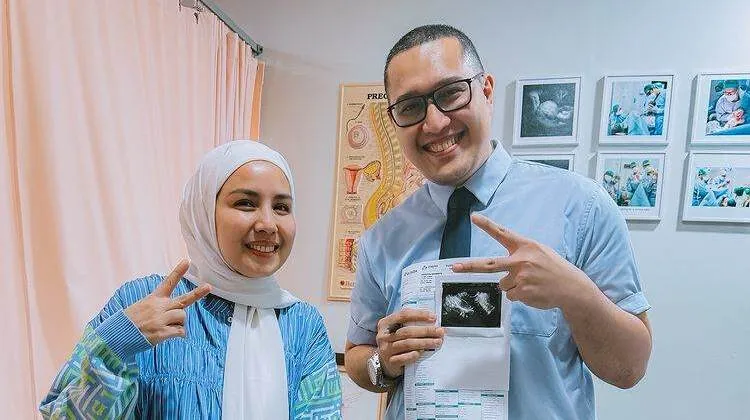 Rindu Urus Bayi, Tya Ariestya Jalani Bayi Tabung