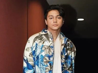 Deva Mahenra ternyata sempat aktif nge-DJ. Foto : Instagram/devamahenra
