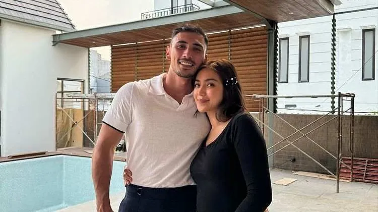 Hamil Anak Ketiga, Jessica Iskandar Justru Minta Pisah Ranjang