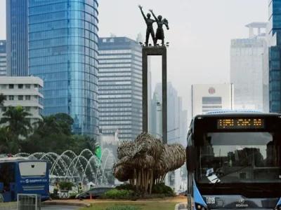 Suhu panas di Jakarta mengalami peningkatan (Sumber Foto : PT Transjakarta) 