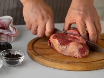 Ilustrasi daging kurban (Foto : Freepik)