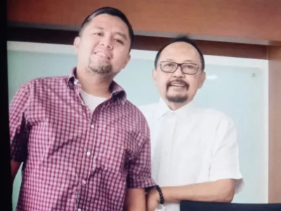 Dimas dan almarhum ayahnya, Tono Supartono. (Foto: Dok Pri)