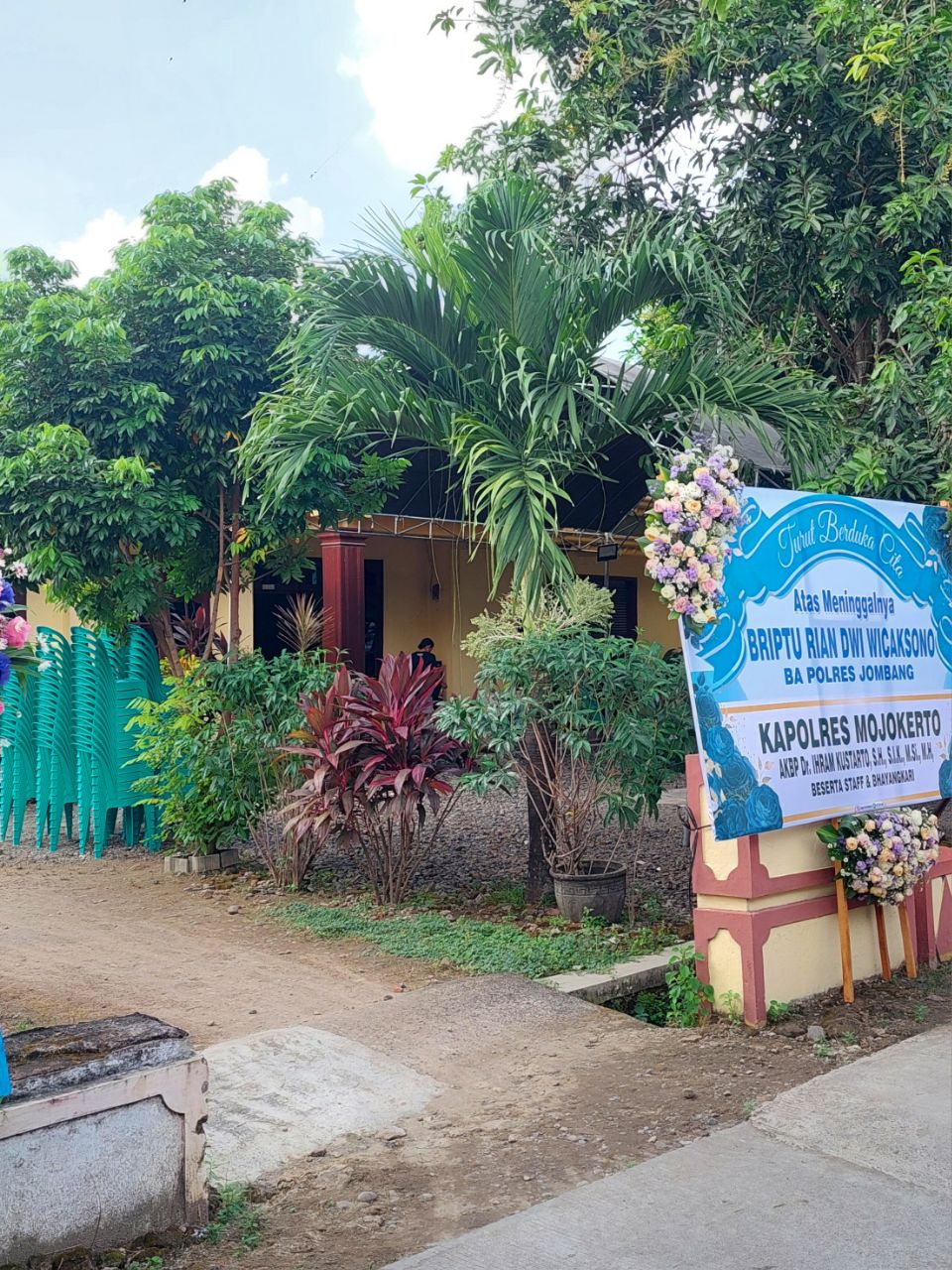 Kondisi rumah duka sehari setelah Briptu Rian Dwi Wicaksono dikebumikan. Foto: Dok. Nyata