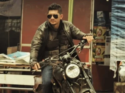 Iko Uwais Dinobatkan Jadi Tokoh Muda Berprestasi. (Foto: Instagram/@audyitem)
