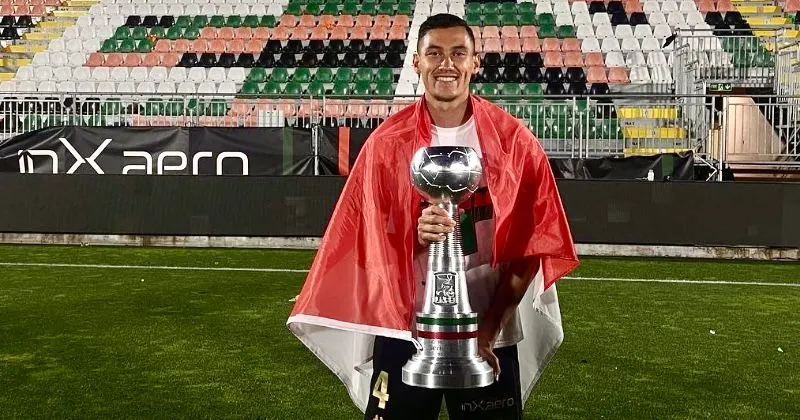 Jay Idzes, Pemain Indonesia Pertama yang Sukses di 5 Besar Top Eropa