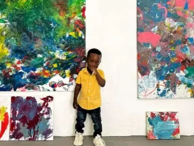 Bocah balita asal Ghana, Ace-Liam Ankrah (1), berhasil memecahkan rekor pelukis pria termuda di dunia. (Foto: Guinness World Records)