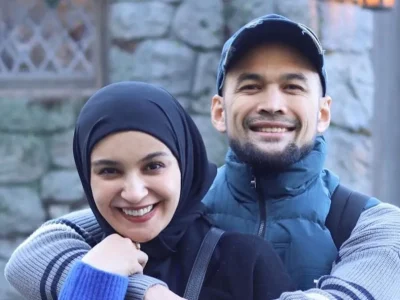 Teuku Wisnu tanggapi netizen yang mengkritik kulkasnya yang kotor. Foto: Dok. Instagram @teukuwisnu