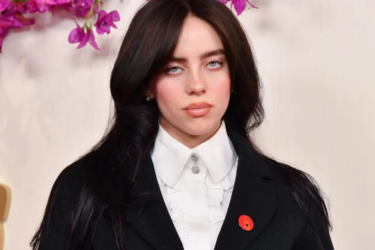 Penyanyi Billie Eilish Akui Pernah Jadi Korban Ghosting