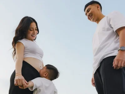 Potret kebahagiaan keluarga kecil Nikita Willy dan suami. Foto : Instagram/nikitawillyofficial94