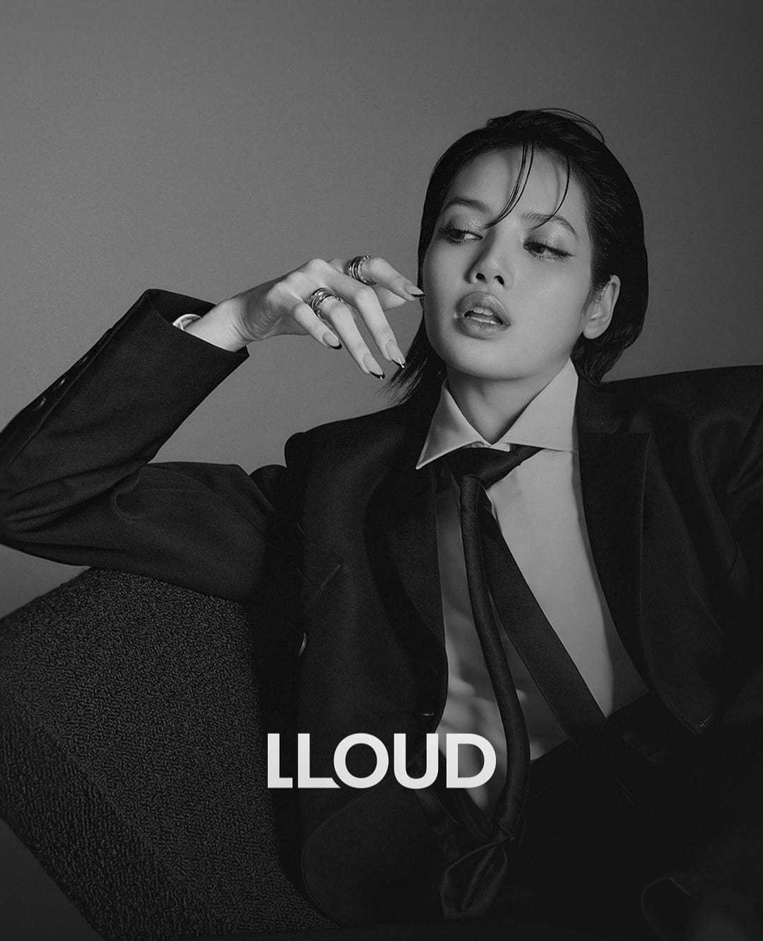 Lisa BLACKPINK. Foto: Dok. Instagram @wearelloud