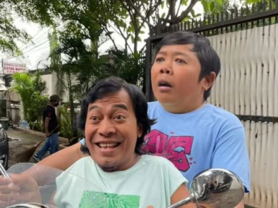 Pelawak Adul dikabarkan mengalami masalah pada penglihatan. Foto : Instagram/adulkhan83