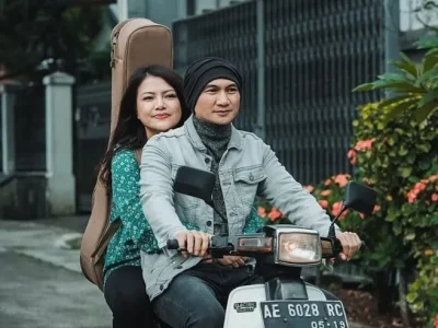 DITERPA ISU SELINGKUH: Anji pamer hubungan akur dengan Wina. Foto: Dok. Instagram @winanatalia