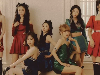 Grup Cherry Bullet yang bubar April kemarin. Foto: Dok. X @FNC_ENT