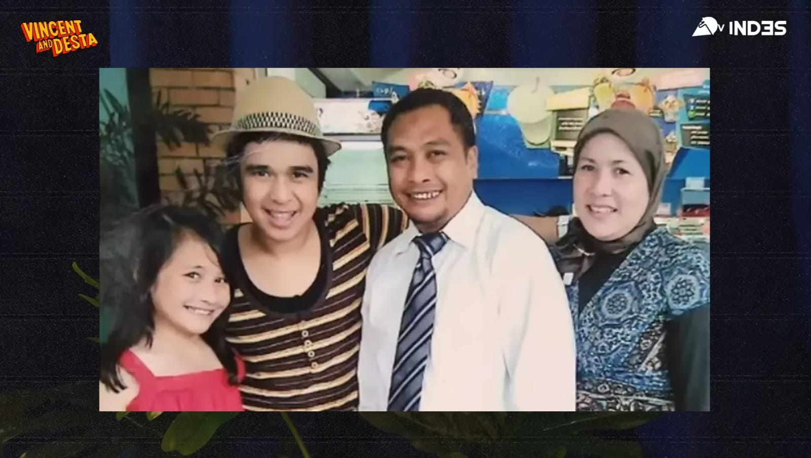 Foto Prilly Latuconsina bersama orang tuanya dan almarhum Olga. Foto: Dok. YouTube VINDES