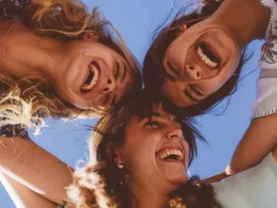 ENJOY: 4 zodiak yang selalu menikmati setiap momen dalam kehidupannya. (Foto: Pinterest/Brownie)