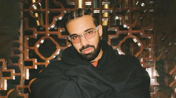 Badai Melanda Toronto, Rumah Mewah Drake Diterjang Banjir