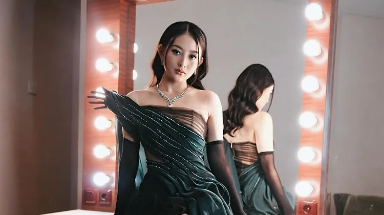 Natasha Wilona Kenang Ngontrak di Rumah Kayu Beralas Tanah