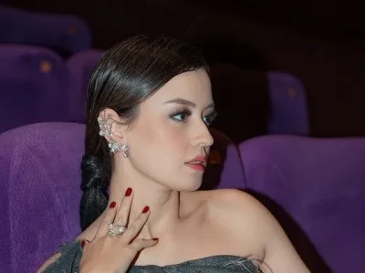 imberly Ryder membagikan cara supaya anaknya tak ketagihan makan cemilan masin. Foto : Instagram/kimbrlyryder