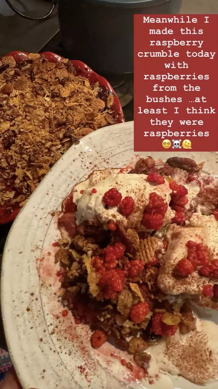 Blake Lively pamerkan kue buatannya lewat Instagram Story. (Foto: Instagram/Blake Lively)