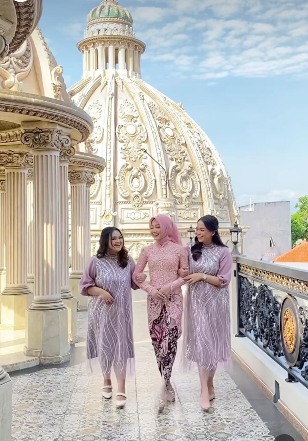 Tampilan bagian atap rumah mewah Crazy Rich Sidoarjo. (Foto: Instagram/daffanabiilah)