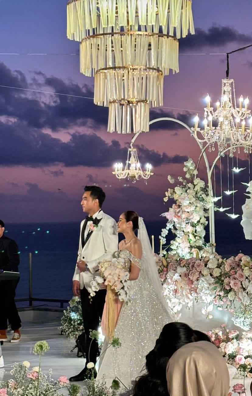 Salshabilla Adriani dan Ibrahim Risyad menggelar resepsi pernikahan. Foto : Instagram/salshabillaadr