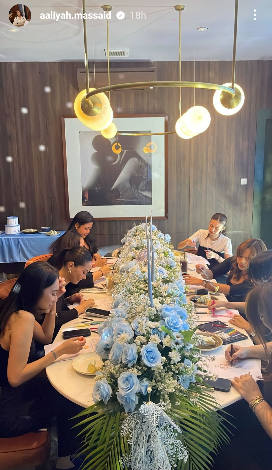 Sahabat yang menghadiri acara bridal shower Aaliyah. Foto: Dok. Instagram @aaliyah.massaid