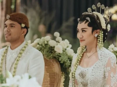 MAHAR 26 JUTA: Thariq dan Aaliyah resmi menikah. Foto: Dok. YouTube Thariq Halilintar